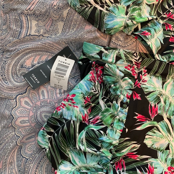 2 pieces New Torrid bathing suit size 3 - Picture 3 of 6